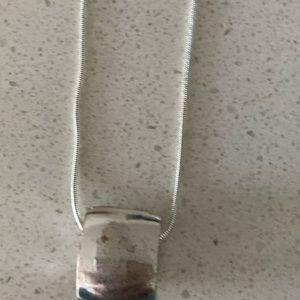 Cubic zirconia Silver pendant with chain